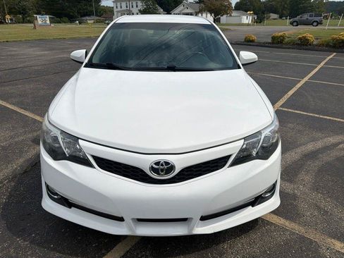 Used 2012 Toyota Camry SE FWD image 8