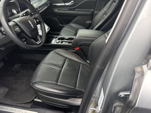 Used 2022 Lincoln Corsair AWD w/ Premium Package image 5