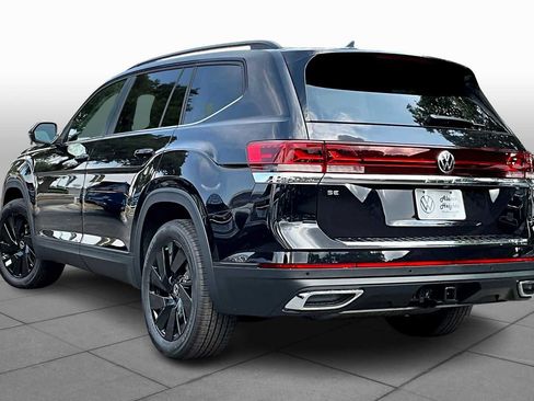 New 2026 Volkswagen Atlas SE image 12