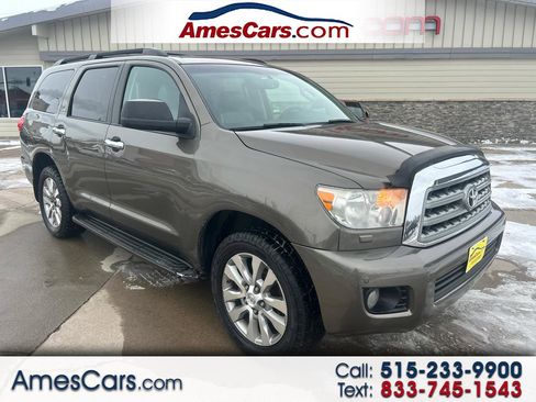 Used 2010 Toyota Sequoia Limited image 1