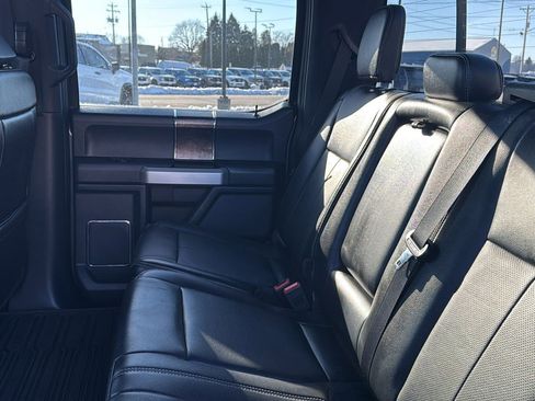Used 2022 Ford F350 Lariat image 21