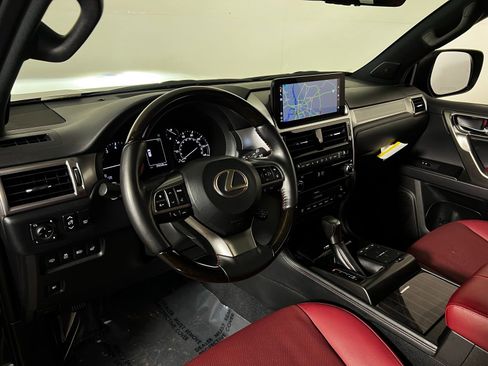 Used 2023 Lexus GX 460 Premium AWD/4WD image 12