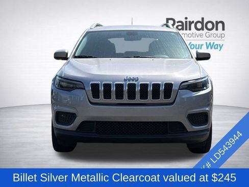 Used 2020 Jeep Cherokee Latitude FWD image 2