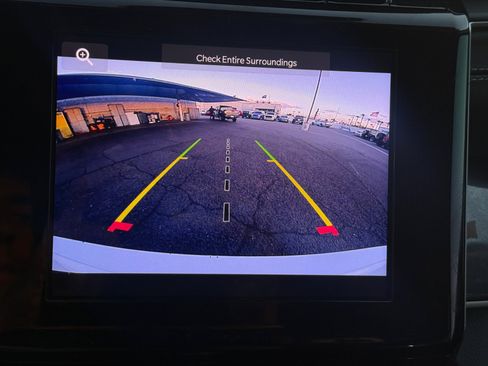 Used 2023 Jeep Grand Cherokee L Laredo image 23