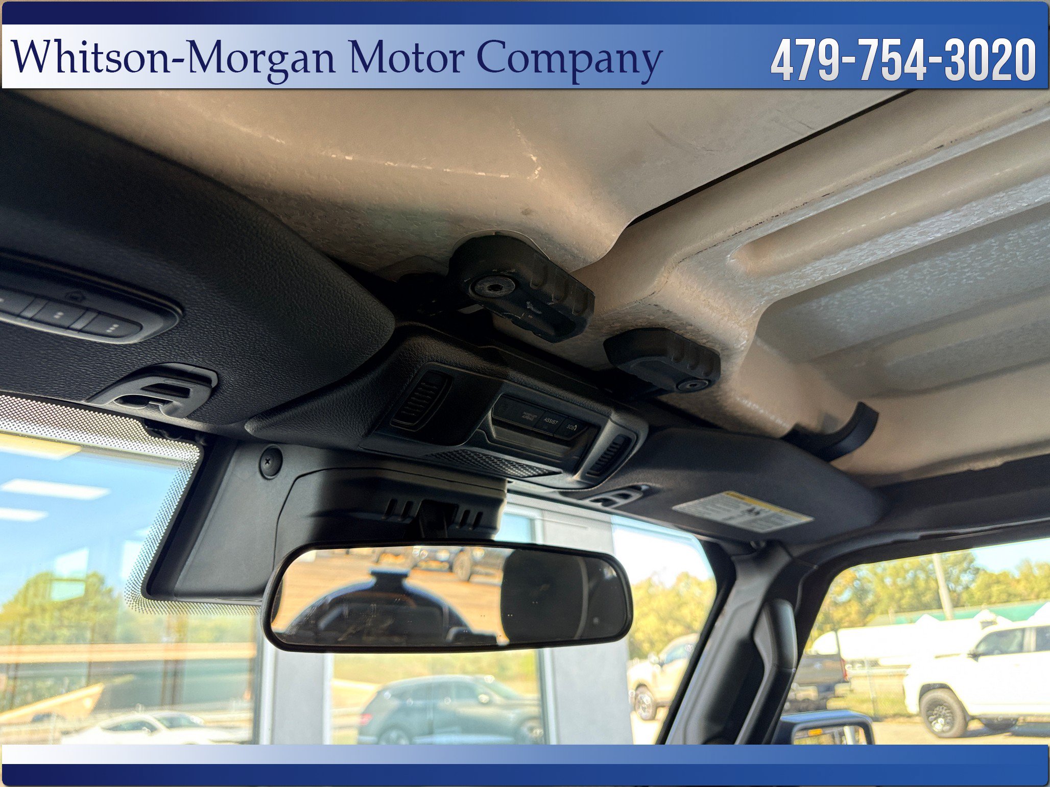 Used 2024 Jeep Wrangler Unlimited w/ Convenience Group AWD/4WD image 32