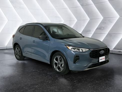 Used 2023 Ford Escape ST-Line w/ Tech Pack #1 FWD image 1