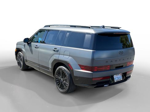 Used 2025 Hyundai Santa Fe Calligraphy FWD image 3