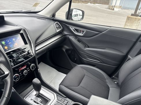 Used 2023 Subaru Forester Premium image 21