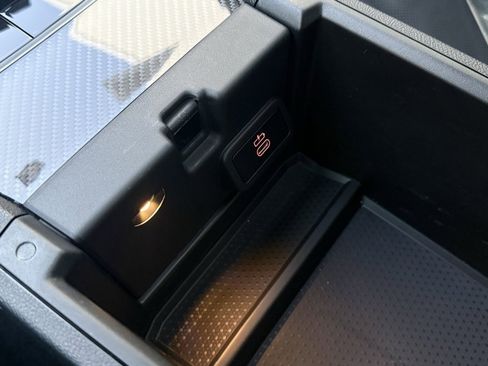 Used 2024 BMW M3 Competition w/ Executive Package image 38