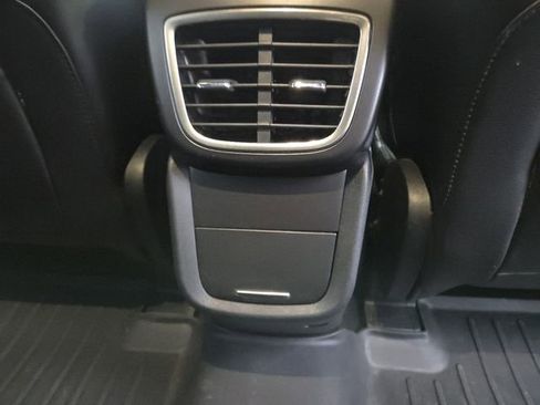 Used 2018 Lincoln MKX Premiere image 27