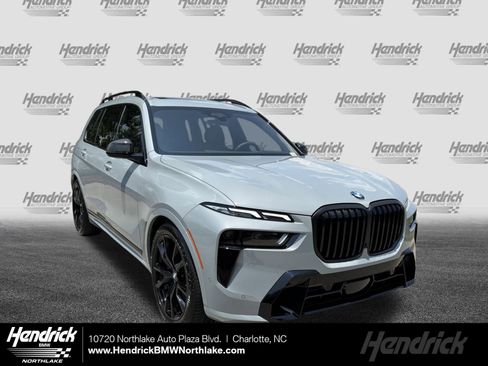 Used 2026 BMW X7 xDrive40i w/ M Sport Package image 1