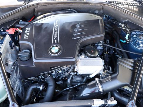 Used 2016 BMW 528i Sedan RWD image 43