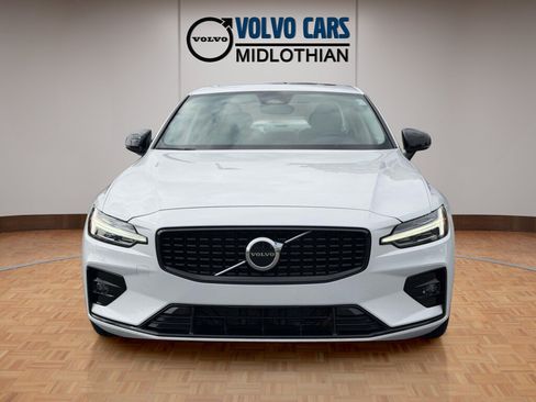 Used 2024 Volvo S60 B5 Core FWD image 24