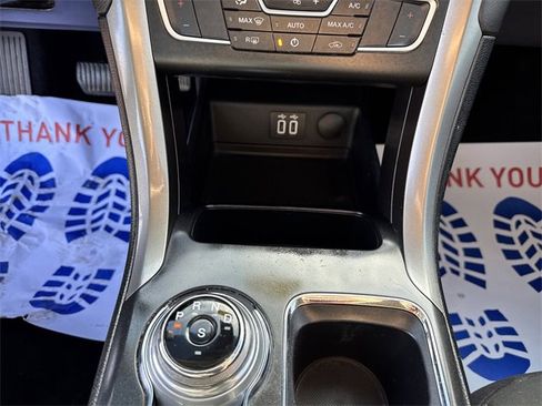 Used 2019 Ford Fusion SE image 23