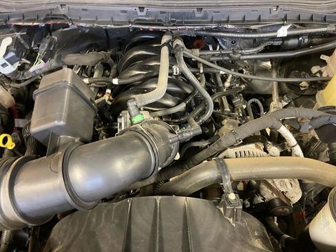 Used 2023 Ford F250 XL w/ Snow Plow Prep Package image 25