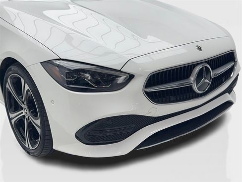 Used 2024 Mercedes-Benz C 300 Sedan image 3