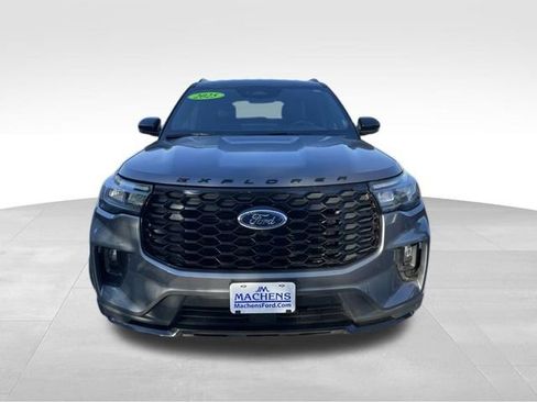 Used 2025 Ford Explorer ST-Line AWD/4WD image 8