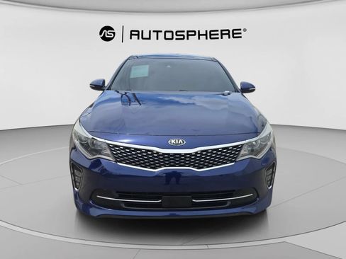 Used 2018 Kia Optima EX w/ Technology Package FWD image 2