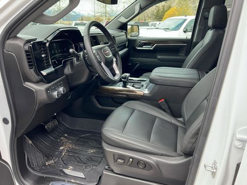 Used 2025 GMC Sierra 1500 Elevation AWD/4WD image 16