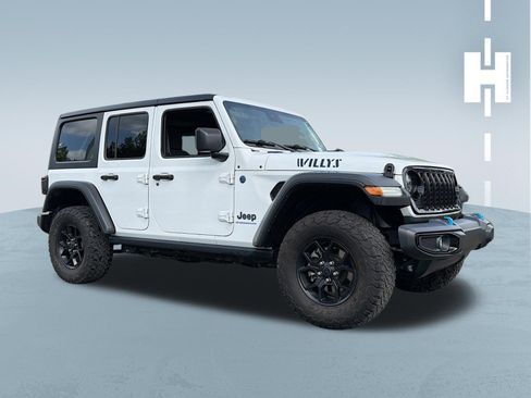 Used 2024 Jeep Wrangler Unlimited AWD/4WD image 1