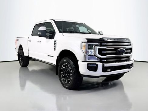 Used 2022 Ford F350 Platinum AWD/4WD image 3