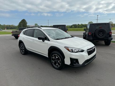 Used 2019 Subaru Crosstrek 2.0i w/ Eyesight System image 1