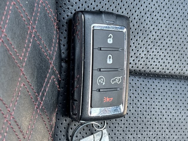 Used 2023 Jeep Grand Cherokee L Summit AWD/4WD image 45