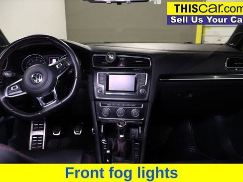 Used 2015 Volkswagen GTI SE image 17