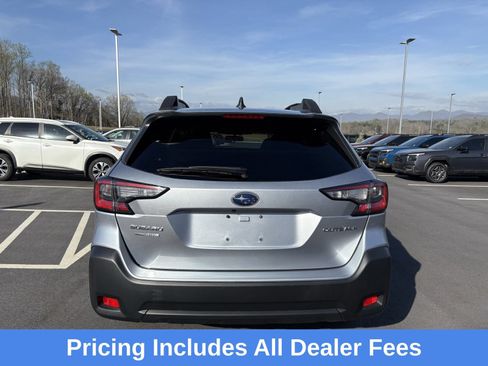 Used 2025 Subaru Outback Premium AWD/4WD image 10