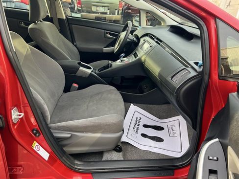 Used 2014 Toyota Prius Two FWD image 14