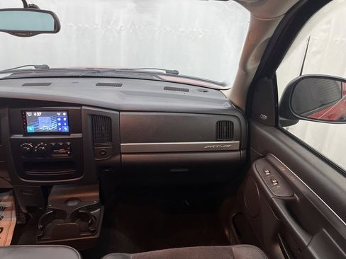 Used 2005 Dodge Ram 1500 Truck 2WD Quad Cab image 38