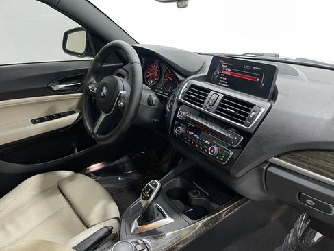 Used 2016 BMW M235i Convertible image 18