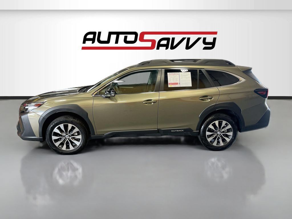 Used 2025 Subaru Outback Limited AWD/4WD image 4