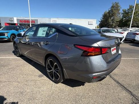 New 2025 Nissan Altima 2.5 SR image 6