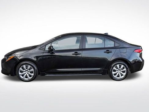 Certified 2025 Toyota Corolla LE FWD image 11