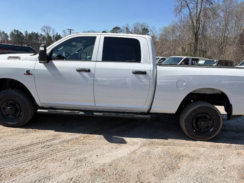 New 2026 RAM 2500 Tradesman AWD/4WD image 11