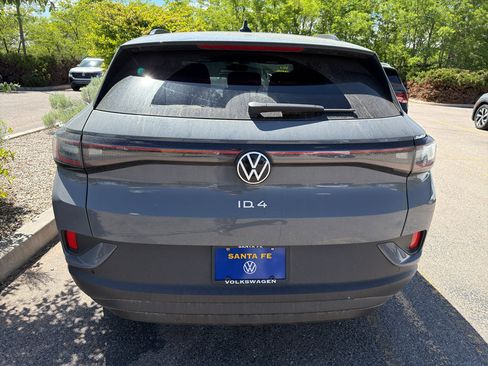 Used 2024 Volkswagen ID.4 2WD image 5