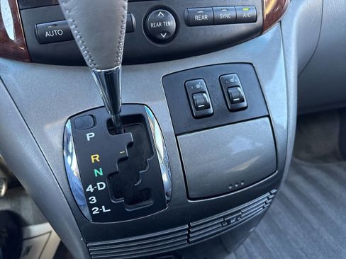 Used 2005 Toyota Sienna image 40