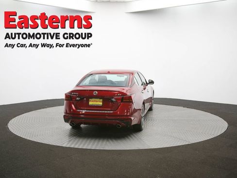 Used 2021 Nissan Altima 2.5 SV w/ SV Premium Package image 38