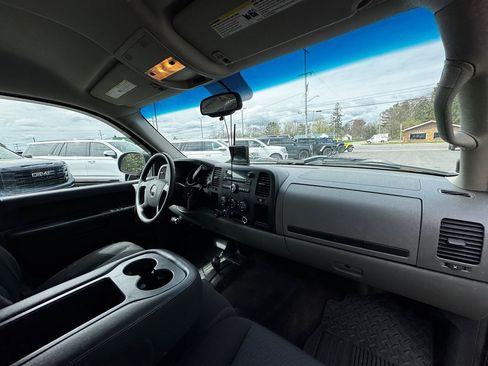 Used 2011 GMC Sierra 1500 SL AWD/4WD image 25