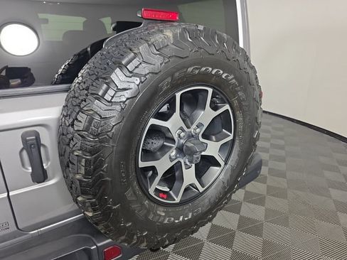 Used 2021 Jeep Wrangler Unlimited Rubicon AWD/4WD image 34