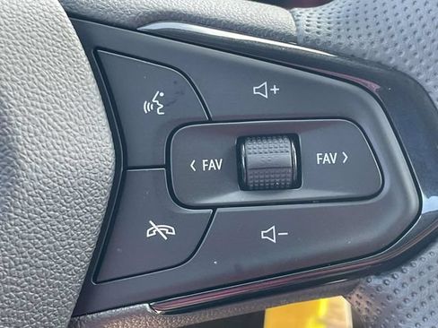 New 2026 Chevrolet Trax LS w/ LS Convenience Package FWD image 16