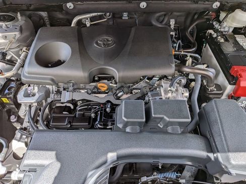 Used 2025 Toyota RAV4 LE image 29