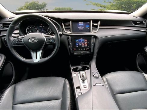 Used 2023 INFINITI QX50 Luxe FWD image 7