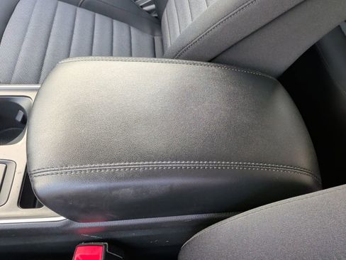 Used 2022 Ford Edge SE w/ Black Appearance Package image 30