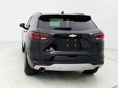 Used 2024 Chevrolet Blazer LT w/ Convenience Package image 4