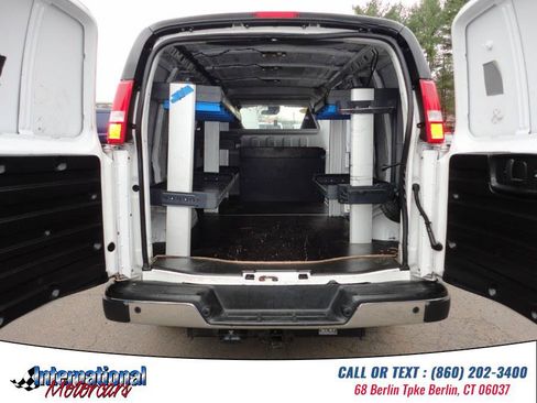 Used 2020 Chevrolet Express 2500 w/ Enhanced Convenience Package RWD image 16