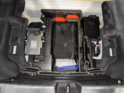 Used 2018 Chevrolet Camaro SS image 20