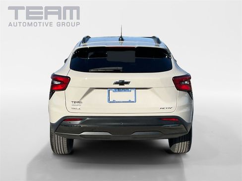 New 2026 Chevrolet Trax ACTIV w/ Sunroof Package image 6