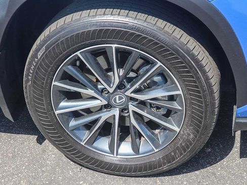 Used 2025 Lexus NX 250 FWD image 9